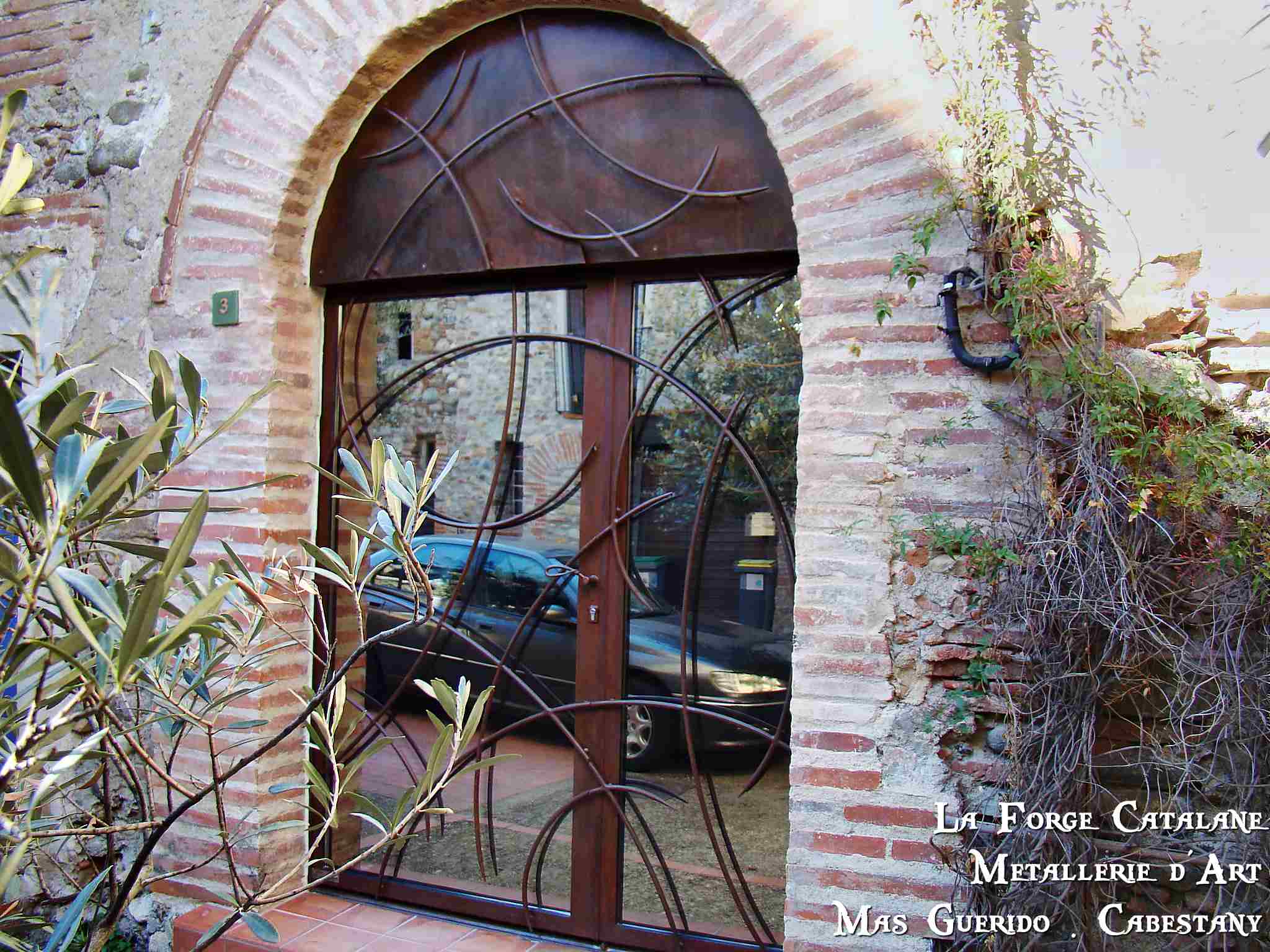 porte profil etanche RPTEKNIK moderne double vitrage blinde sp10 forge catalane.jpg